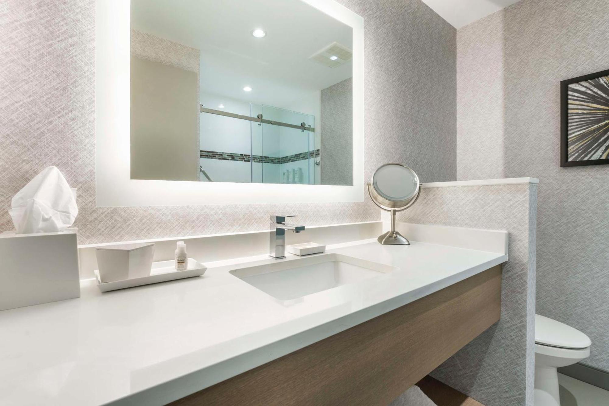 Best Western Premier Route 97 Вернон Екстер'єр фото