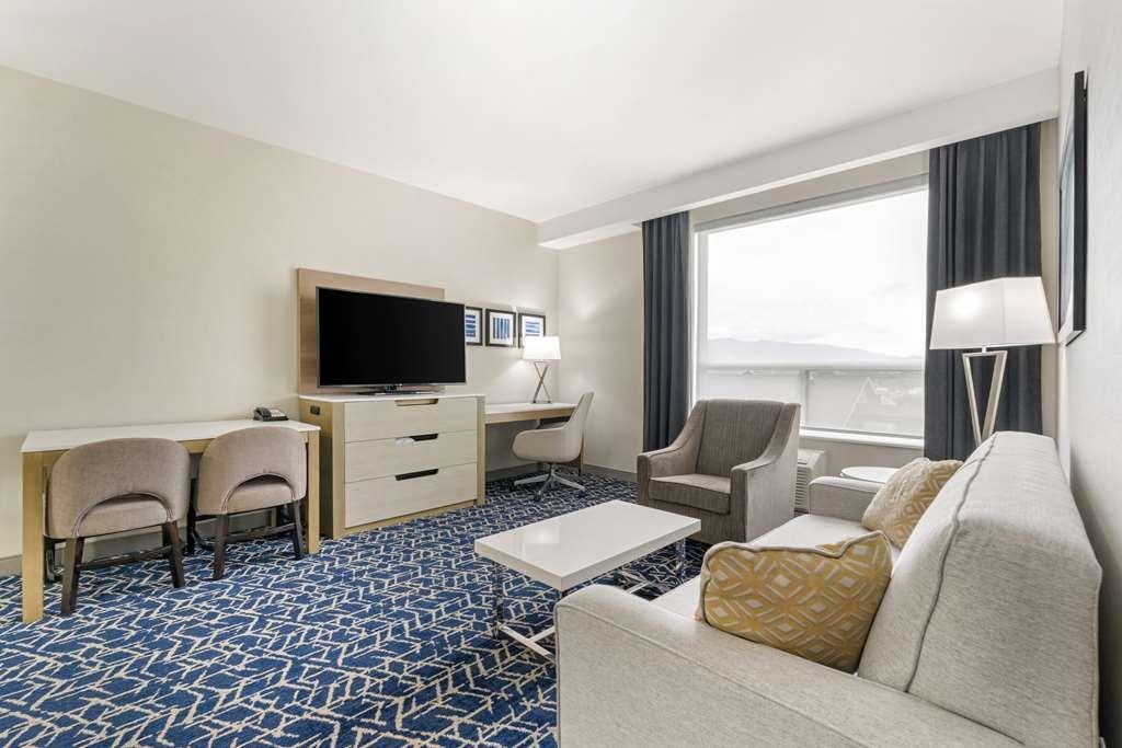Best Western Premier Route 97 Вернон Номер фото